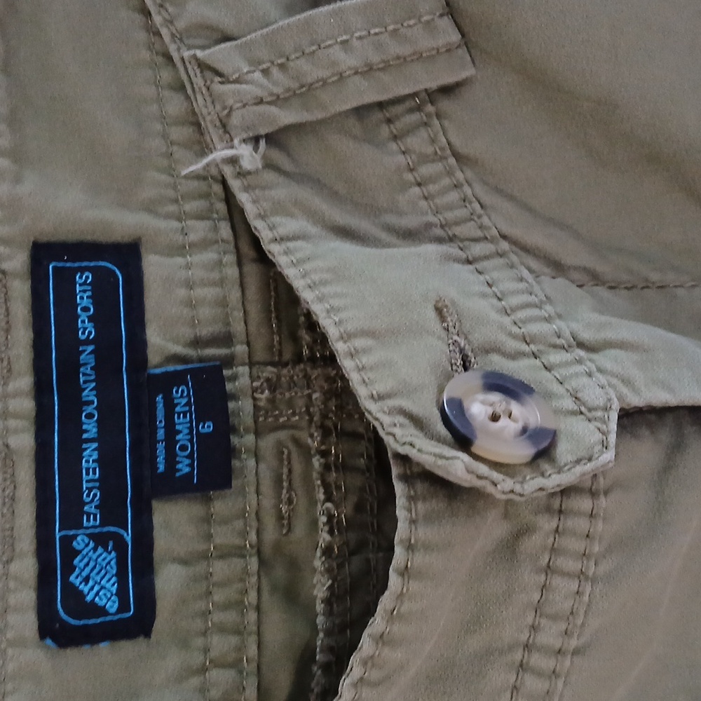 GUC Eastern Mountain Sports Green Nylon cargo pants size 6 - Picture 3 of 6